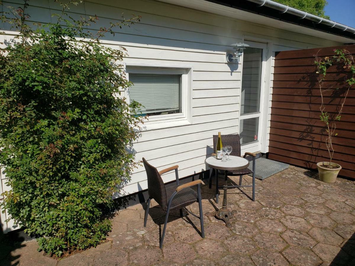 Mini-Apartment In The Flowerbed Сёборг Экстерьер фото